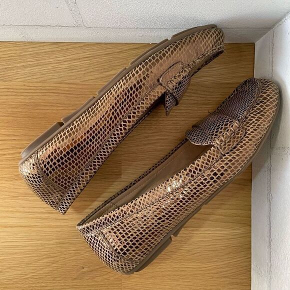 Vionic Larrun Loafer Womens Size 6 Gold Bronze Metallic Snake Slip On Shoe Comfo - Picture 7 of 12